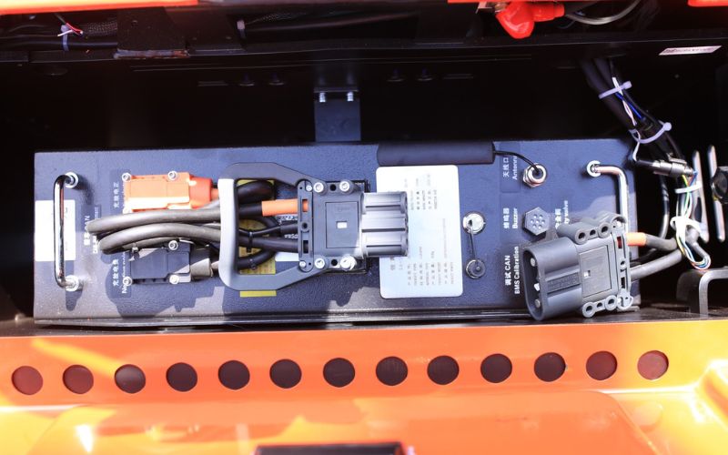 Pin xe nâng pallet mover 
