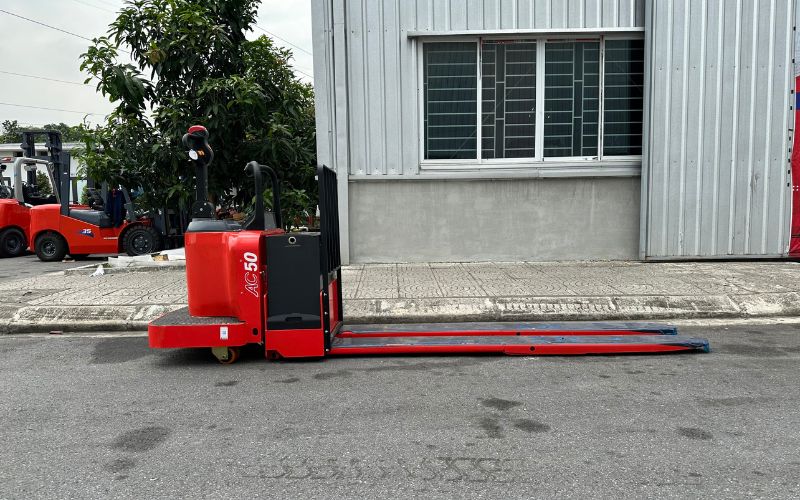 Xe nâng tay điện 5 tấn Pin lithium