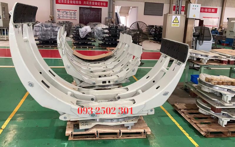 Kẹp cuộn giấy (kẹp tròn) có má kẹp bằng cao su