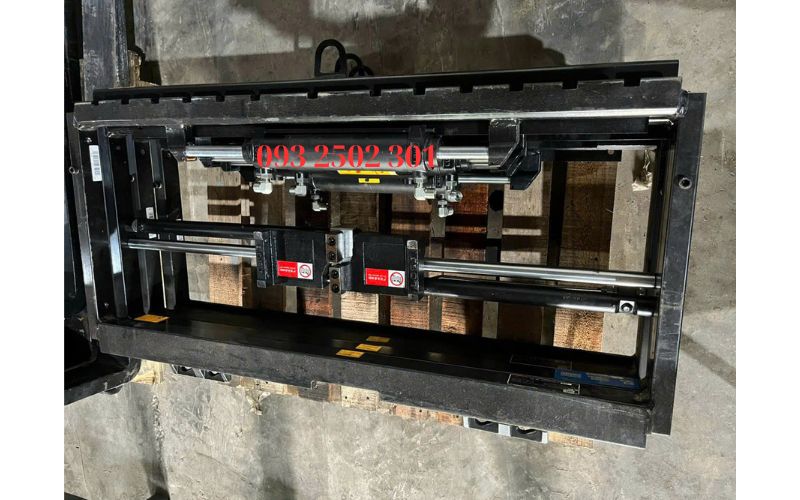 Bộ dịch giá và dịch càng xe nâng