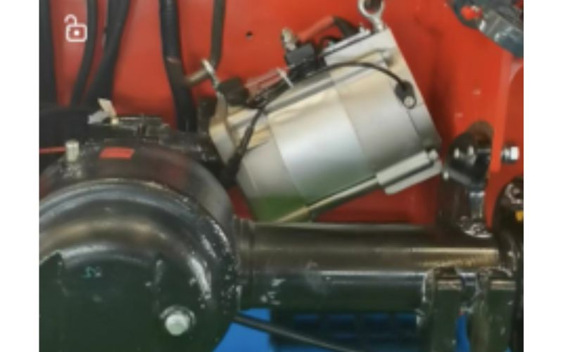 Motor di chuyển