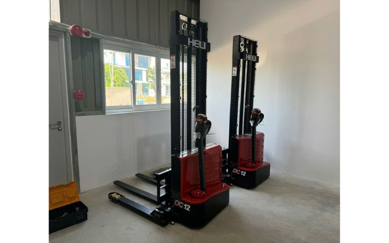 Xe nâng pallet 2 mặt pin lithium