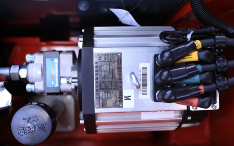 Motor nâng hạ xe nâng điện lithium 1.5 tấn