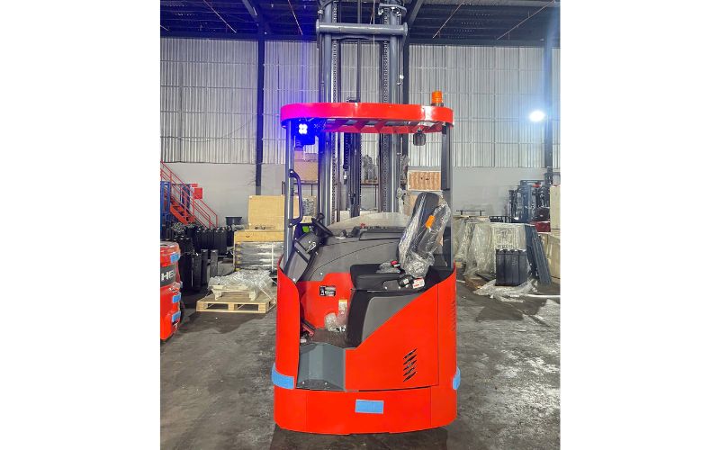 Xe nâng điện reach truck 1.6 tấn HELI