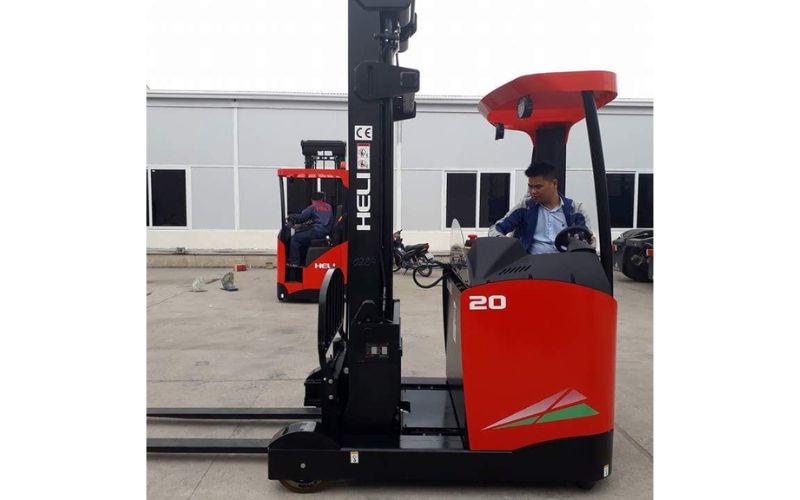 Xe nâng điện reach truck 2 tấn
